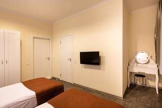 Отель Biplan City Даугавпилс Двухместный номер с 1 кроватью или 2 отдельными кроватями-6
