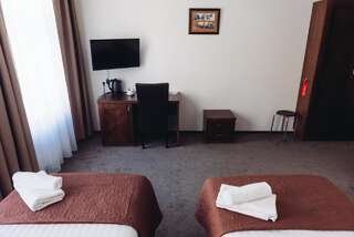 Отель Biplan City Даугавпилс Двухместный номер с 1 кроватью или 2 отдельными кроватями-7