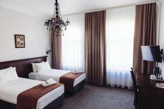 Отель Biplan City Даугавпилс Двухместный номер с 1 кроватью или 2 отдельными кроватями-14